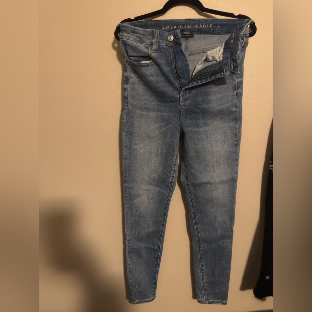 American Eagle Outfitters Light Blue Skinny Jeans